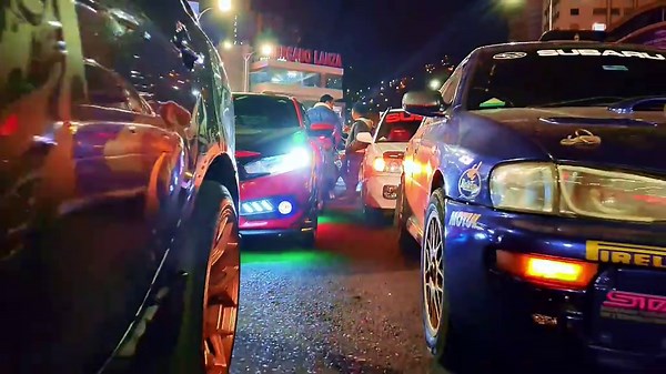 Exploring La Paz, Bolivia: A Ride Through the Streets