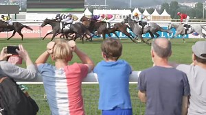 Ne manquez pas ✨ Les Jeudis de Deauville ✨ Courses & after-courses à l’hippodrome de Deauville - La Touques 🎟️ francegalop-live.com | France Galop