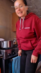 71K views · 1.6K reactions | Paste cu Salam, rețetă cum nu a văzut Europa, pantalonii murdari sunt pentru cârcotași  | Rebeca Muntean | Facebook