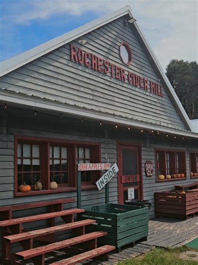 📍Rochester Cider Mill, Rochester MI . . . . . #rochestercidermill #cidermill #rochestermi #michigan #fall