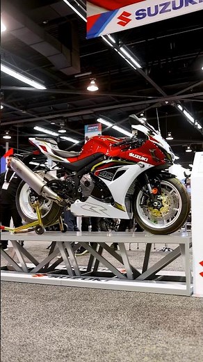 2027 GSX-R1000 First look in Person