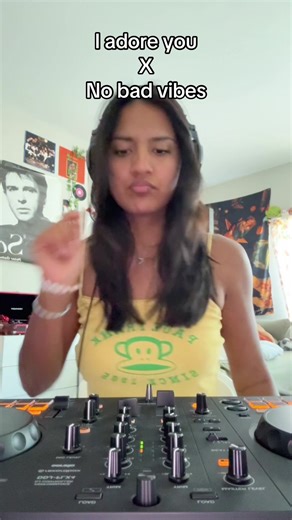 Mastering DJ Transitions for an Unforgettable Mix