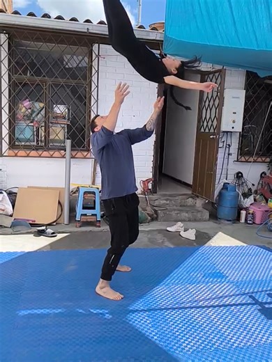 @Gerl Art ⭐✨🌟 @altuveand @zeusuio