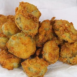 7.8K views · 73 reactions | *Recipe in Comments* Crispy Fried Pickles with a zesty Creole dipping sauce make a crave-worthy recipe that's simple to make and packed with bold flavor. | Melissa's Southern Style Kitchen | Facebook