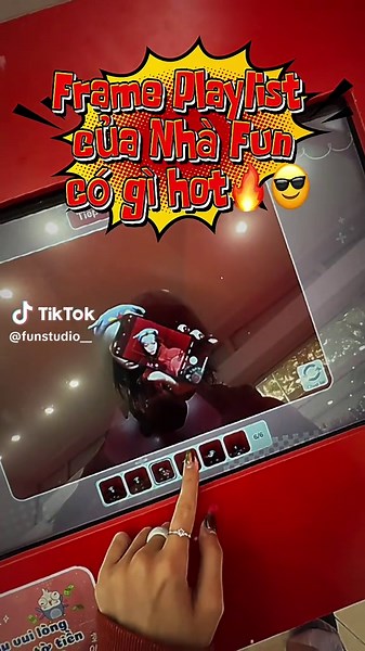 cậu iu nào có nhạc hay thì giơ tay lên nàoooo🙌🏻🫵🏻💯🔥 📍Frame Fun Playlist đang có mặt tại trên toàn cơ sở của Fun Studio đó nhaaa Mau check-in xem ai nhìu nhạc hay nhất nì😎 #FunStudio #fyp #foryou #duet #viral #tiktok #trending #photobooth #hanoi #chupanhhanquoc #FunStudioComplex01 #FunStudioDHSPHN #FunStudioNuiTruc #NhàFun #Cậuiu
