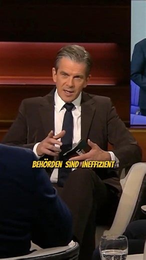 Kritik.Campus on Instagram: "Digitalisierung: Schafft der Minister das Unmögliche? 🖥️ "Die Daten müssen laufen, nicht die Bürger!“ – Vor 25 Jahren gab Gerhard Schröder diese Vision vor. Doch während wir noch im Wartezimmer saßen, blieb die Digitalisierung auf der Strecke. Jetzt packt der neue Digital-Minister die Hercules-Aufgabe an. Schafft er den Sprung ins 21. Jahrhundert? 👉 Diskutiere mit: Was meint ihr? ✅ 🔔 Abonniert diesen Kanal, um keine neuen Videos zu verpassen, und hinterlasst gerne