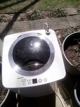 DIY 100 amp hour solar generator 1289 watt hours