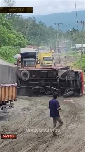 Can You Survive These Crazy Truck Roads?