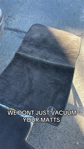 IN JUST OUR STANDARD DETAIL YOUR MATTS GET DETAILED AS WELL. BLOW/VACUUM/SECRET SAUCE/BLOW/ WIPE😏 SOMETIMES IT TAKES MORE THAN ONCE AND THATS HOW WE DO IT TO GIVE YOU THE RESULTS YOU WANT! #lasvegas #fyp #detailing #detailer #detailers