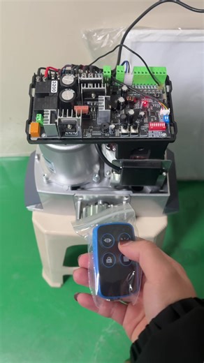 This video is about pairing remotes and deleting paired remotes #slidinggatemotor #dcslidinggatemotor #chinafactory #automaticdooropener #dooroperator