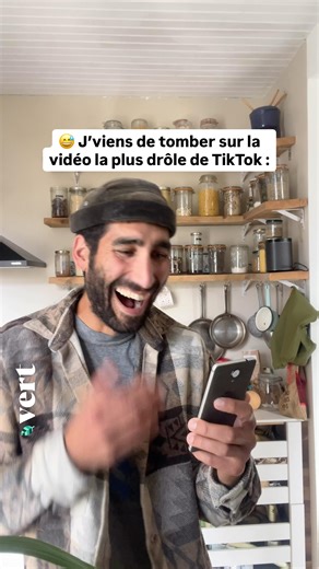 🇧🇷 Au nord-est du Brésil, dans l’État du Ceará, TikTok va construire un méga datacenter sur des terres ancestrales autochtones, déjà frappées par des sécheresses. Ce projet provoque la colère du peuple autochtone Anacé, qui n’a pas été consulté. Ce peuple est présent dans cette zone depuis presque 500 ans. 🏛️ Elles et ils ont déposé une plainte auprès des autorités fédérales à la fin août pour dénoncer l’absence de consultation préalable, pourtant garantie par une convention internationale do