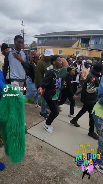 ⚜️ New Orleans Mardi Gras 🎭 2nd Line freestyle #neworleans #mardigras #parades #parade #dancechallenge #dance #dancing_time #dancing #neworleanslife #footwork #freestyle #freestyledance #siahyahu #ikesayah #dancecompetition #soyouthinkyoucandance #afrobeats #african #africans #afrodance #afrolatina #afroisraelite #afroisrael #hebrewisraelitedance #hebrewisraelitesdance
