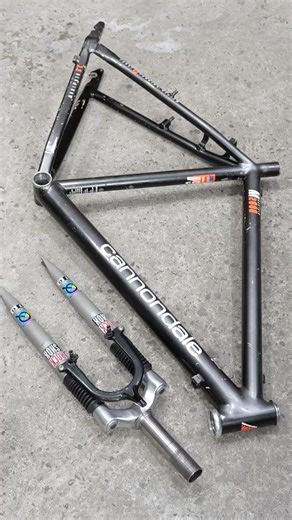 Oversized, Threaded, and Rare - Installing a 1-1/4" Fork