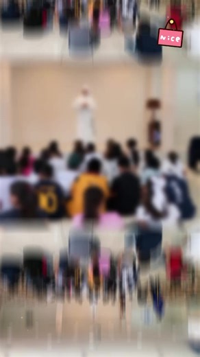 "Ama a tu prójimo como a ti mismo, y trata a los demás como quieres qu...