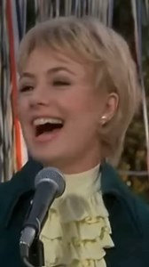 Kanary ☆ on Instagram: "I Think I Love You Partridge Family 1970 The Partridge Family were a band created along with a TV series in the early 70s, with teen idol David Cassidy (portraying Keith Partridge) as the lead. ❤️If this song has special meaning to you or brings back memories, feel free to share! If you’ve never heard this band/artist/song and you like it, dm me or comment and I will gladly tell you more :) #thepartridgefamily #davidcassidy #partridgefamily #davidcassidyfans #ithinkilovey