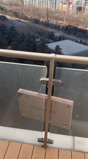 A big TV is a big problem. Video from China: With the help of a crane, a 110-inch TV is brought into the apartment through the balcony, because it does not pass through an elevator or stairs. #china #tv