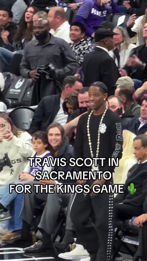 What’s good @Travis Scott 👀 let’s make a movie 🎥 916 #travisscott #sacramentokings #sacramento