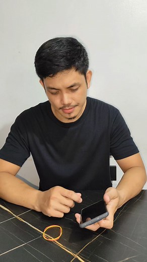 Manood at Matuto 🤔 DIY wrist lanyard to keep phones secure when taking photo! . #tips #ideas #tutorial #reelsvideo #smartphone #photography #everyonefollowers | Arnel Padilla