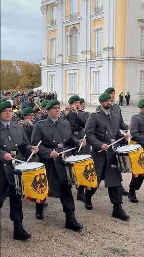 Parade 70 Jahre Bundeswehr - Regimentsgruss 🦅🇩🇪 #bundeswehr #militär #soldaten #parade #army