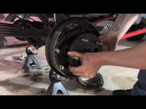 dana 44 axle bearing and seal replacement and finishing the rearend #axle #bearing #seal #truck