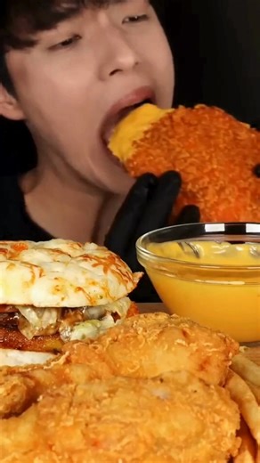 Crispy Fried Chicken with Cheese Sauce ♥️🤤 ASMR MUKBANG