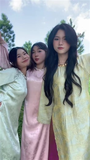 Dễ thưn thíaaaaaaaa 🫶🏻👭👭 #fpy #aodai #tet2026 #viral #xh