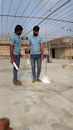 the young cracking funny magic loop video is very hard 😳😱🙆