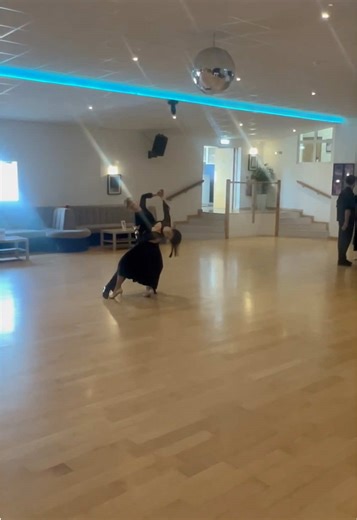 Master the Slow Waltz: A Guide for Beginners