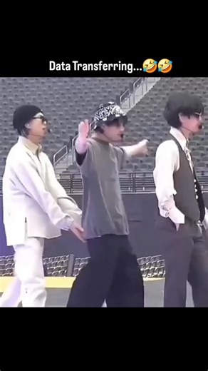 ‎𝓑𝓮𝓵𝓵𝓪 𝓛𝓲𝓷𝓭𝓪 ⊹܀☾‎ on Instagram: "Lmao🤣🤣🤣"