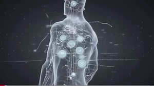 Pod kierownictwem Trevora Martina, Mammoth Biosciences stworzyło system, który można nazwać wyszukiwarką molekularną. Firma opracowała testy genetyczne oparte na metodzie CRISPR, które są tak precyzyjne jak testy laboratoryjne PCR. Trevor postawił na systemy mniejsze niż standardowe Cas9. Są one tak małe, że mogą swobodnie wnikać do komórek, do których stare systemy nie miały wstępu. To jak przejście z wielkich komputerów lampowych do mikroprocesorów. Dzięki miniaturowym białkom CRISPR, Mammoth 