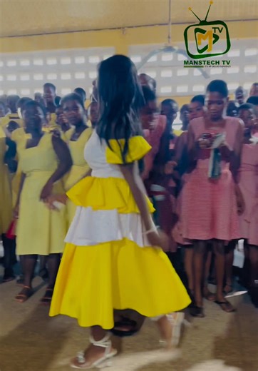 Runway Fashion Show: Active Models & Designs