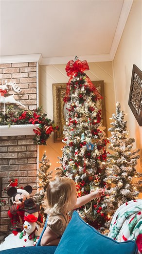 Sarah | What a weird reality we live in right now 🫠 #proscience #liberal #scienceisreal | Instagram