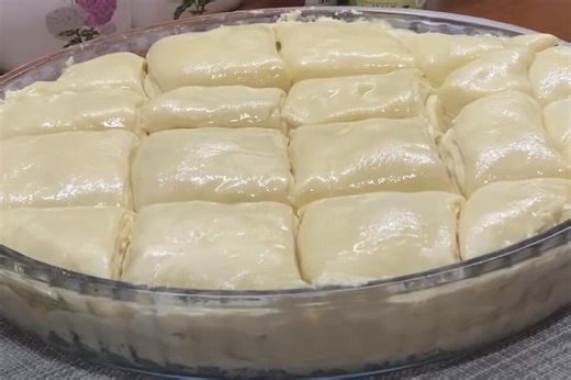 Ovako se pravilno razvlači kora za pitu! Osvanuo snimak koji će sve šokirati, ceo život ste grešili u tome