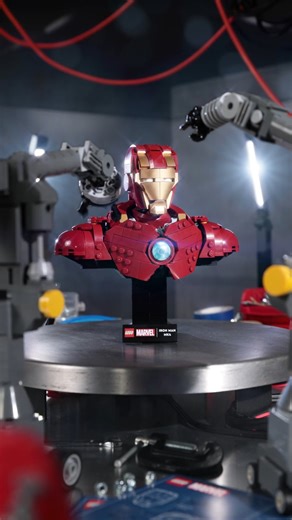 A Dum-E's guide to building the new LEGO® Marvel Iron Man bust. #LEGOMarvel #MarvelBusts #IronMan | Marvel