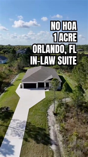 Custom Orlando home with private in-law Suite on over an ACRE