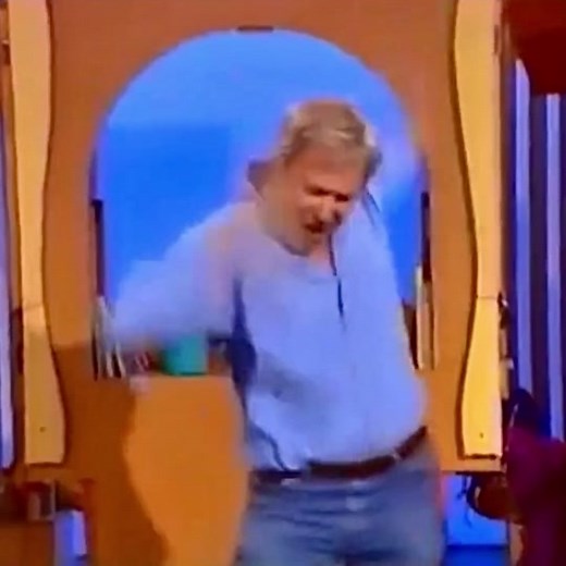 RIP Funny John Hamblin 1935-2022 #playschool #playschool🥰 #abcaustralia #johnhamblin #monicatrapaga #australiantv #australiantvshows #kidstv #kidstvshows #australia #australiantelevision #shakeyoursilliesout #preschool