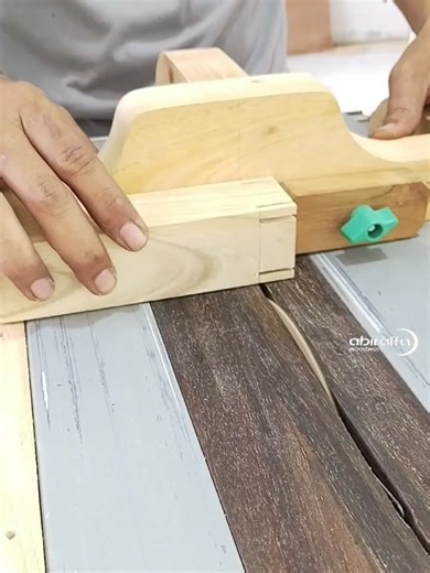 cutting tenon on table saw using mini cross cut sled #woodworking #tips