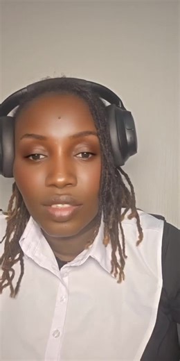 Discover the Women’s Flare Leg Jeans with high waist and stylish distressed details—comfortable, flattering, and ideal for all seasons.