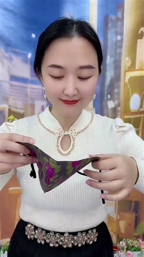 Women Knitted Mask Autumn and Winter color block long sleeves tassel #shorts #viral