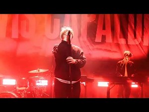 Lewis Capaldi - Bruises [Live in Prague]