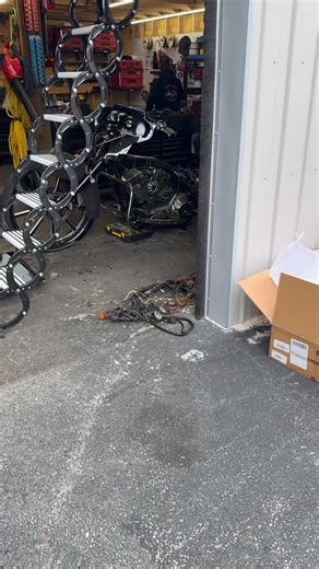 35 reactions | Another busy day at the shop today fulfilling orders and and getting audio builds completed in the shop today. Need an audio package, audio build, wiring rescue, or just have audio questions reach out today and we will help. #davidsonaudio #indianmotorcycle #davidsonaudiollc #motorcycleaudio #cicadaaudio #nvsaudio #audiosolutionsandaccessories #soundigitalusa #harlydavidson | Davidson Audio Llc | Facebook