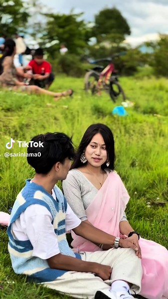 Hilarious Lip Sync Moments with Sisters