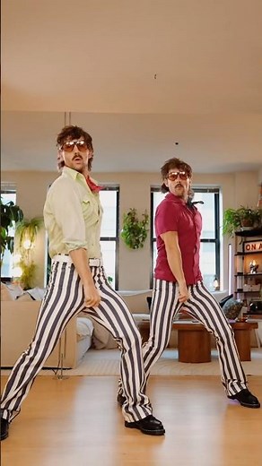 New dance trend #feetarefordancing Grab a friend and give it a try! DC: Tevyn Cole