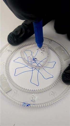 Watch the Shape Transform… Don’t Blink!” #spirograph #art #satisfying