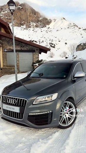 Discover the Powerful Audi Q7 V12 TDI Performance