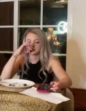 xoaeriel burps