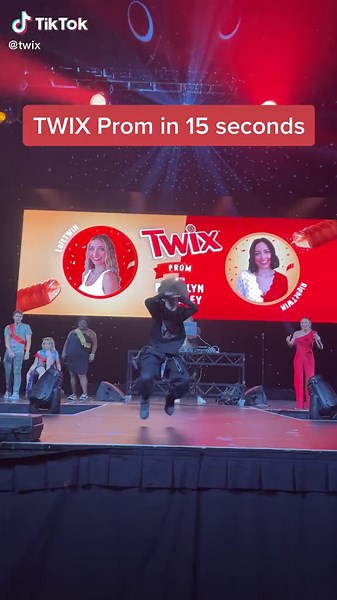 Experience the Excitement of TWIX Prom at VidCon US 2022!