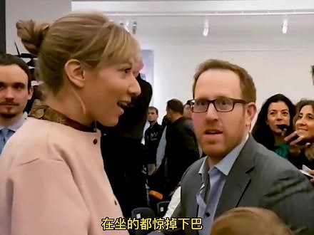 “艺术届的狂人”班克西Banksy，把刚刚拍出近1000万高价的画扔进碎纸机自毁，这副画没有成为废纸，反而身价翻了8倍，8000万。 #真实故事 ,碎纸机碎了一半的名画- 抖音