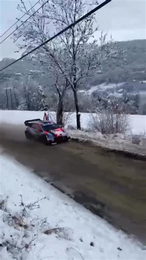 Atze Bauer & die Band mit Witz on Instagram: "Grußmeistershow. Tockets auf Eventim. (soll natürlich Tickets heißen)"