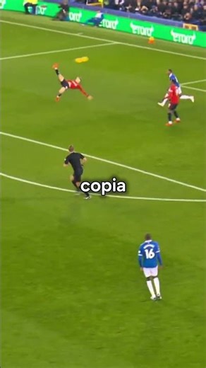 Top 5 de las chilenas más impresionantes en la historia del fútbol